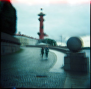 Петербург, 2012 г.  Камера Diana F+, пленка Lomography Color, мультиэкспозиция