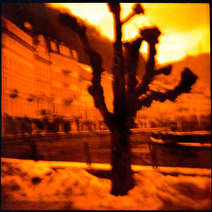 Карловы Вары, 2016 г.  Камера Diana F+, пленка Lomography Redscale, мультиэкспозиция